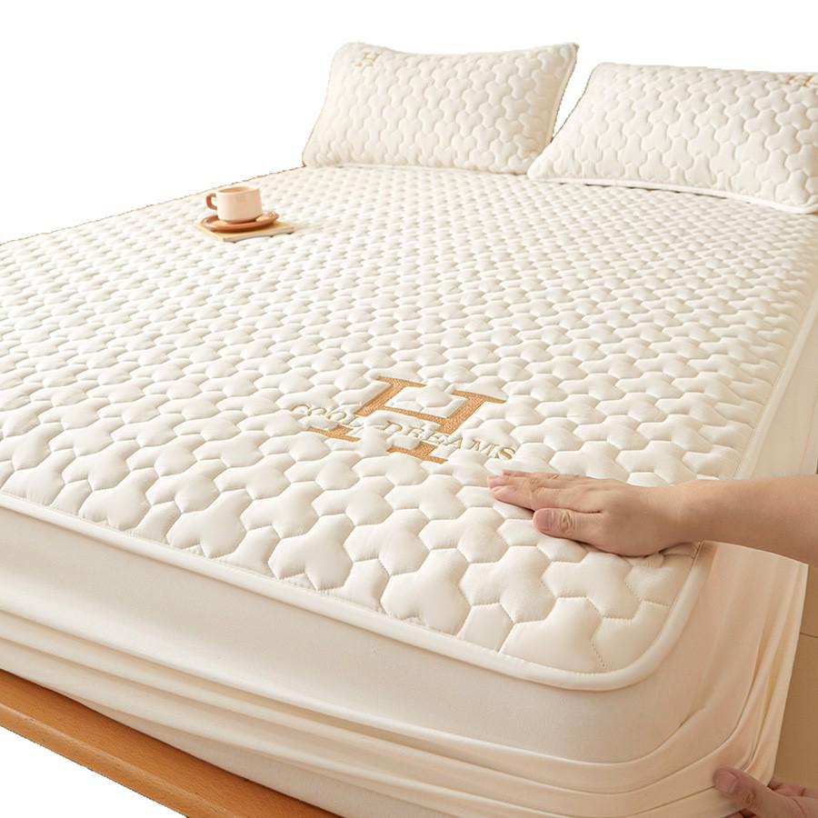 All-Season Quilted Mattress Protector: Thickened Bedspread & Fitted Sheet