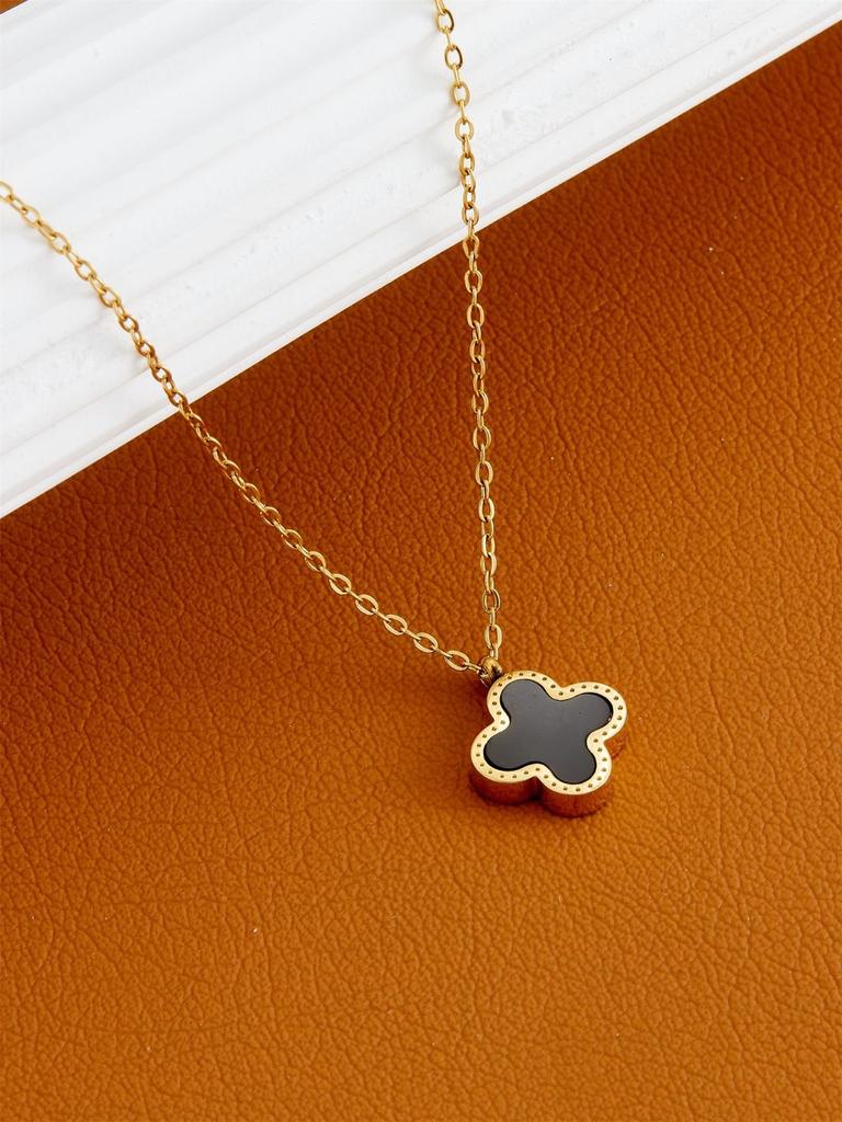 Fashion Four-Leaf Clover Necklace Female Tide Net Red Simple Temperament Personality Hundred Matching Collarbone Chain