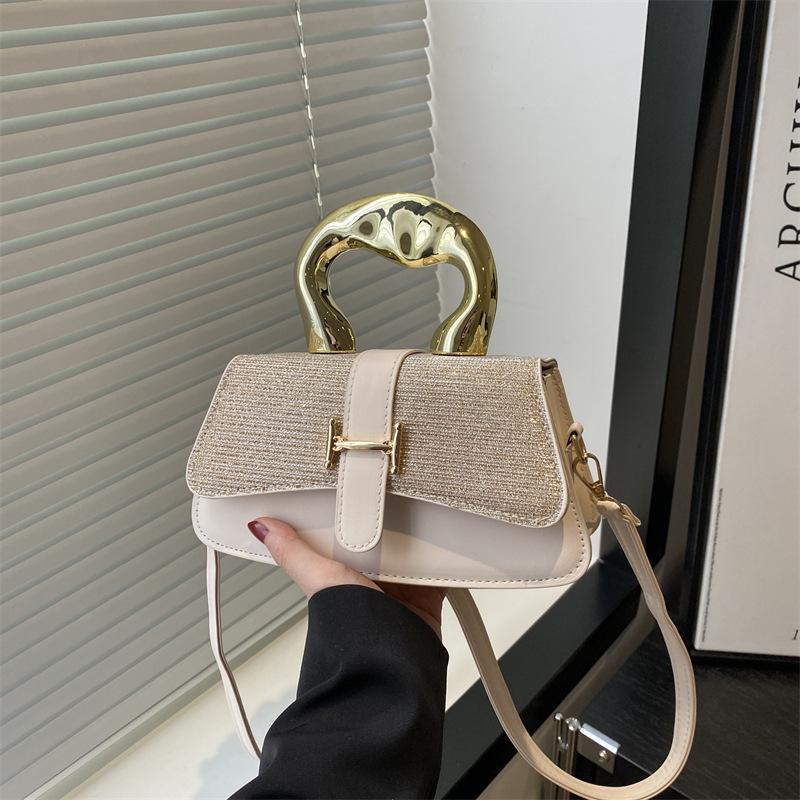Foreign Style New Women's Large Capacity Simple 2025 Texture Texture Metal Portable Shoulder Underarm Crossbody Small Square Bag
