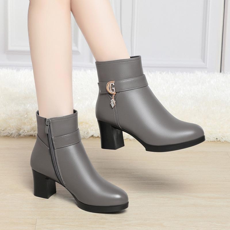 Mode Elegante Frau Block Hohe Absätze Schuhe Weiblicher Trend Winter Wolle Kurze Stiefel Weiches Leder Warme Fell Stiefeletten für Büro Mama