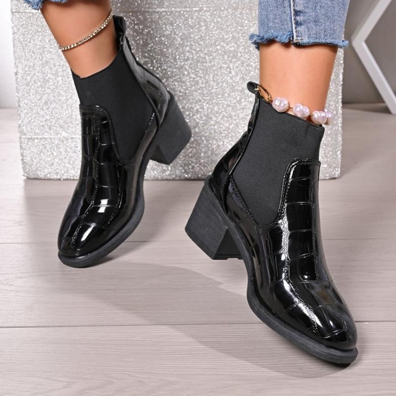 Damer Rund Tå Blokkhæl Lav Hæl Chelsea Boots Svarte Slip On Lakkskinn Ankelstøvletter Komfortable Sklisikre Sko