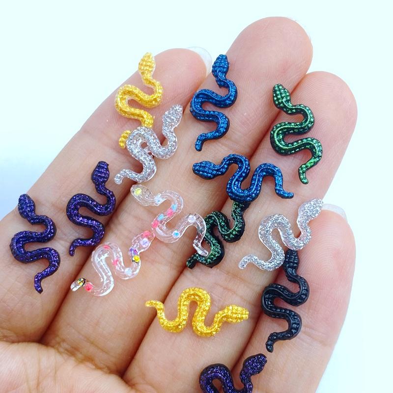 50Pcs New Cute Resin 8*17Mm Mini Shiny Little Snake Series Flat Back Manicure Parts Embellishments For Hair Bows Accessories