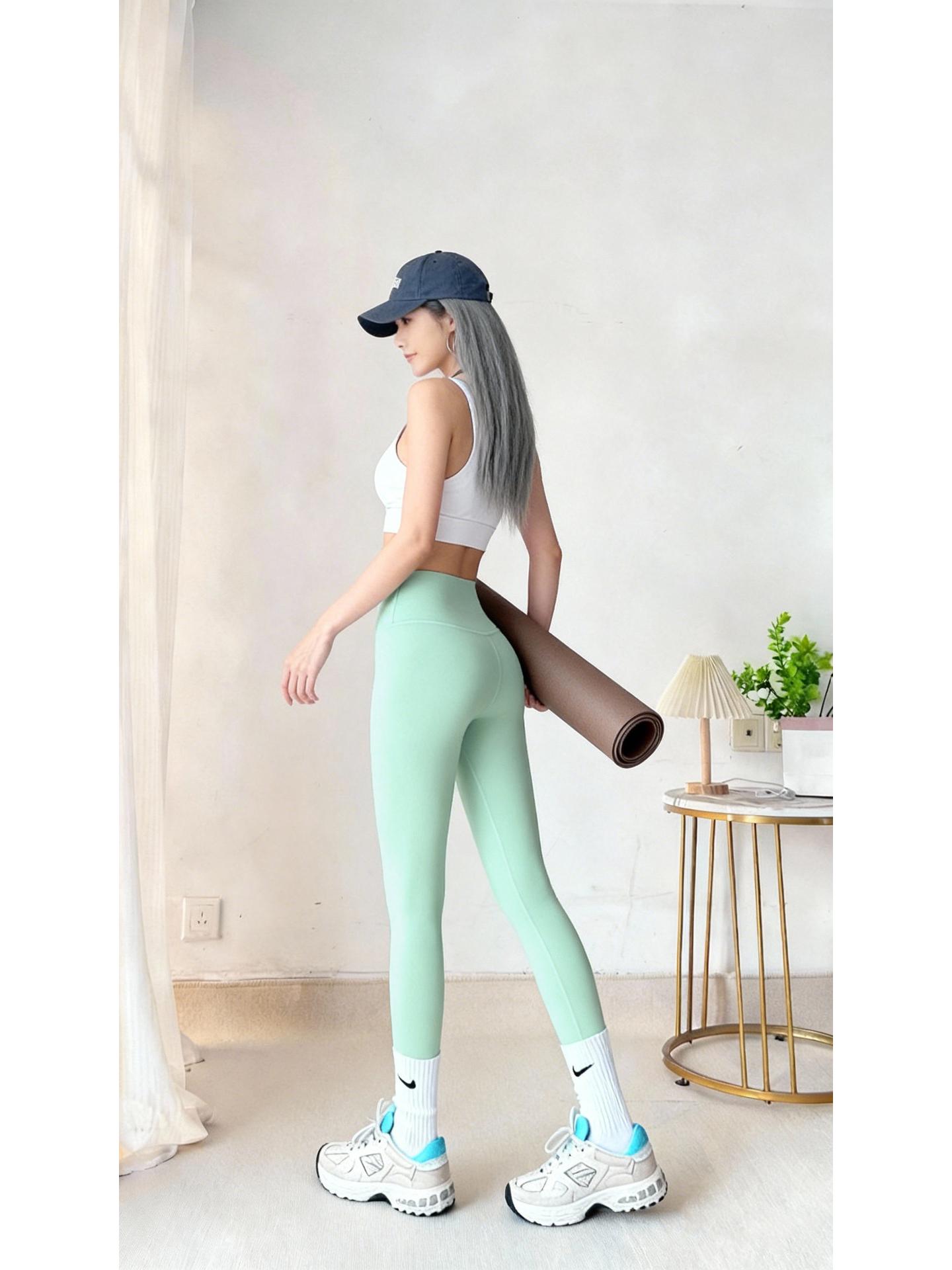 

Lulu Elastic Fitness Pants: Women s Quick-Drying, Hip-Lifting Yoga and Running Tights for Spring and Summer. S (under 47 kg)