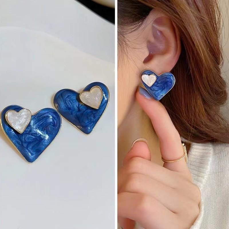 2022 Blue Gradient Heart Earrings: Trendy, Two-Way Design for Women синий