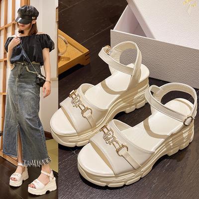 Platform Sandals Women 2025 New Summer Korean Version Good Match Fairy Style Women's Shoes Internet Celebrity Leisure Beach Roman Sandals