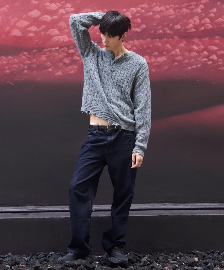 SENTAIR Damaged Cable Henley Neck Knit_Gray
