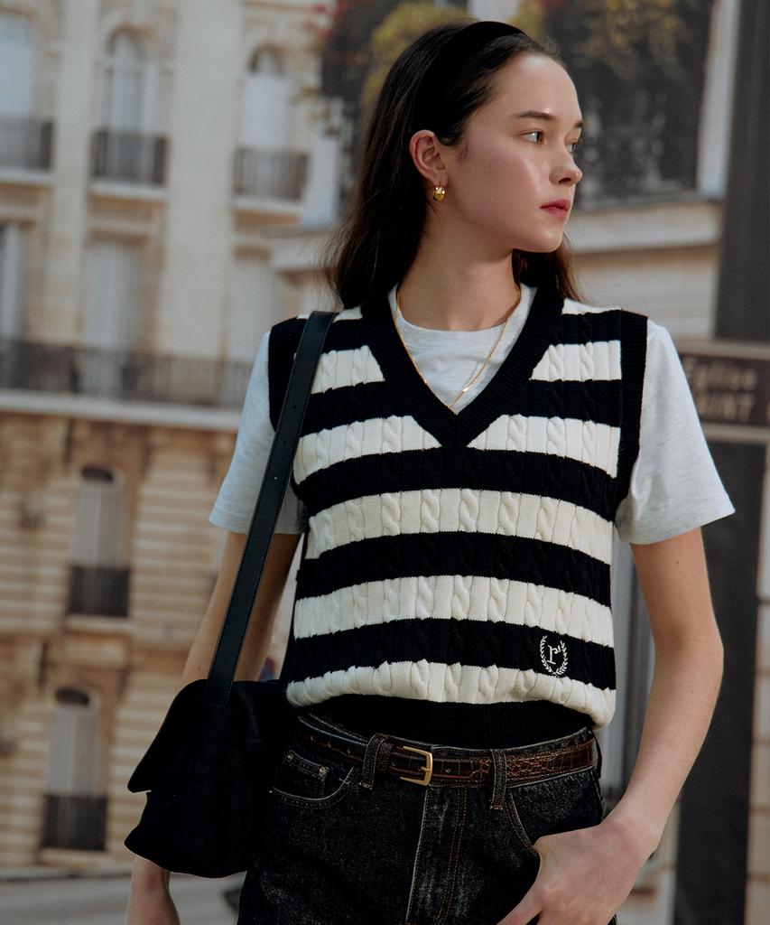 ROLAROLA V Neck Cable Knit Vest Bk+Iv