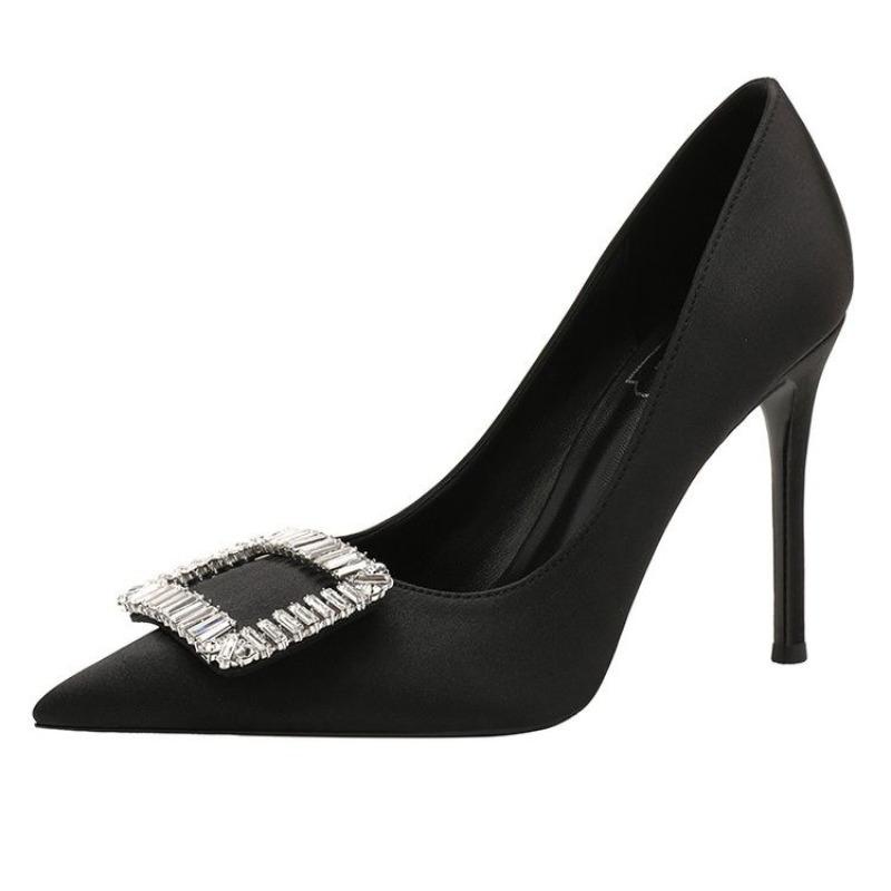 New Spring and Autumn Casual Pearl Wedding Shoes Stiletto Square Rhinestone Sexy and Comfortable High Heel Zapatos Mujer