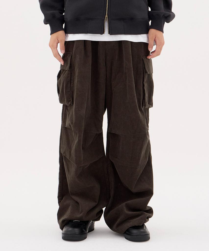 URBANAGE Corduroy Single-Pleat Wide Elastic Banding Parachute Cargo Pants_Khaki