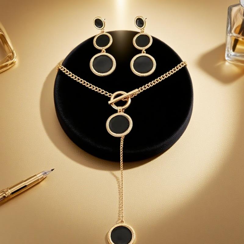 Geometric Round Pendant Necklace & Earrings Set - Retro Fashion Jewelry