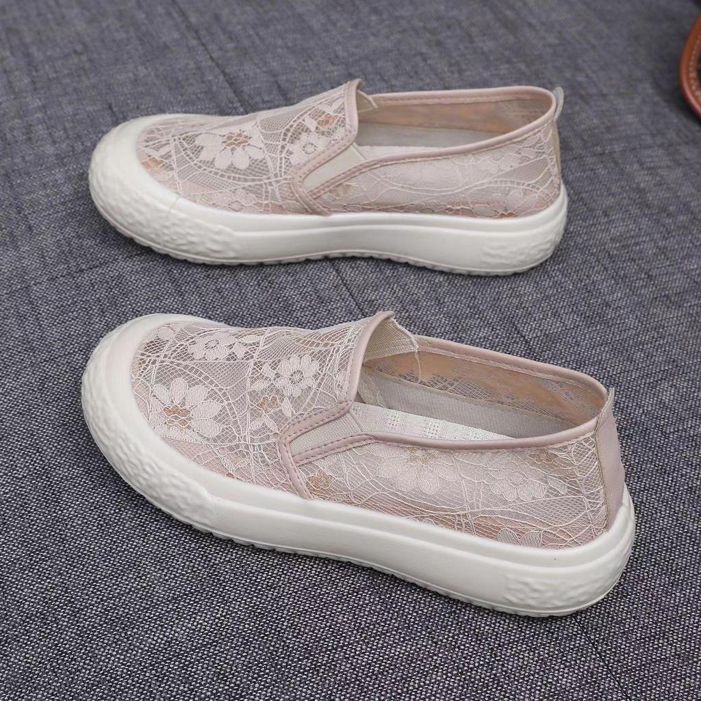 2024 Spring Women's Versatile Mesh Slip-on Casual Breathable Soft Sole Shoes for Moms