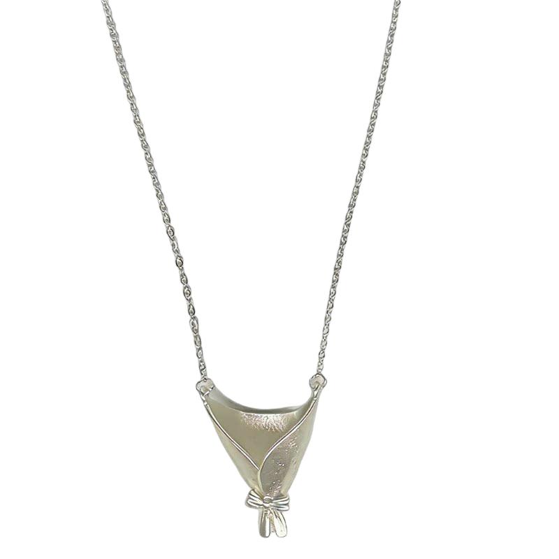 Fashion Flower Arrangement Packaged Pendant Necklace for Women Exquisite Sweet Bouquet Packaging Collarbone Chain Jewelry Gift