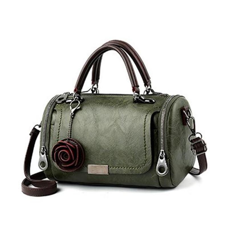 Женская сумка через плечо с цветочной подвеской Женские сумки через плечо Boston Bags — фото 2