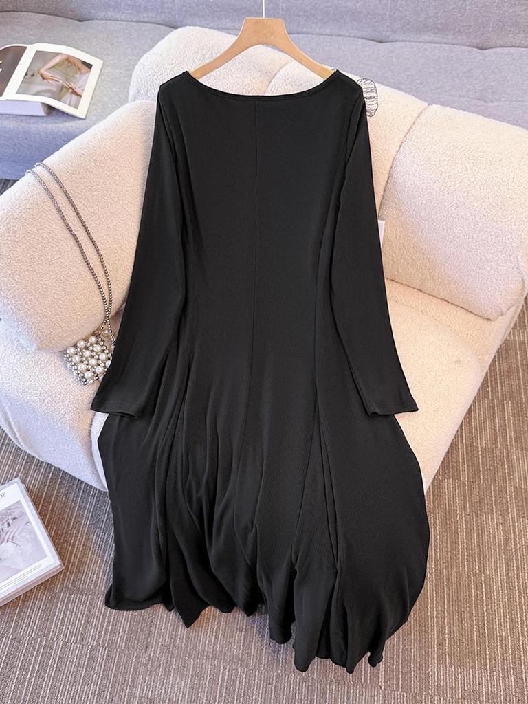 Plus Size Elegant Knit Dress for Women (130-300 Jin) - Embroidered Inlay with Large Hem, Perfect for Spring and Autumn