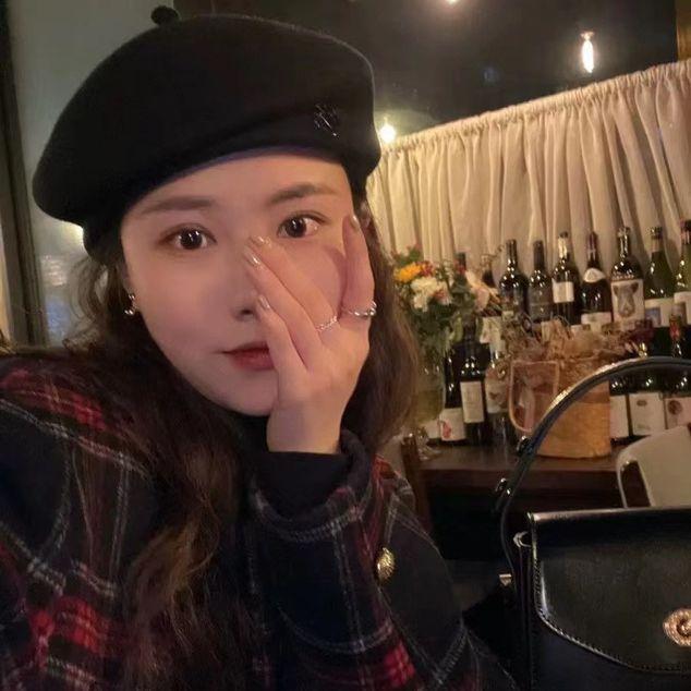 Light luxury autumn and winter European small fragrant style M home wool woolen women's retro beret painter's hat college style fashion felt hat
