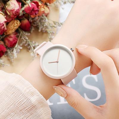 Fashion Ladies Quartz Wristwatches Minimalism Watch For Women 41mm Case with PVD Finish Rubber Strap
