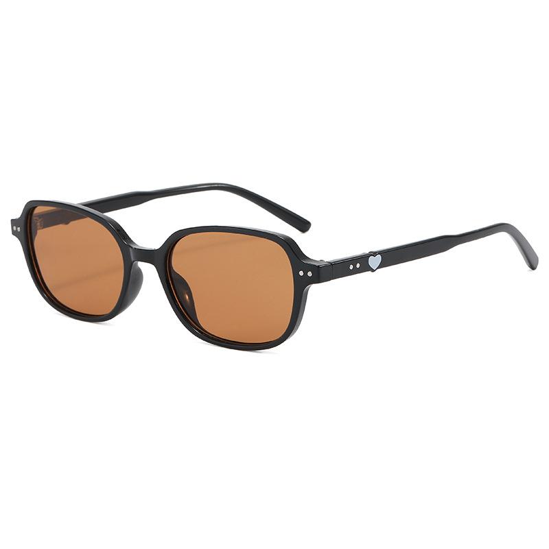

Heart-Shaped Square Sunglasses Women s INS Style Stylish UV-Protective Eyewear Retro Brand Designer UV400 Shades Eyewear