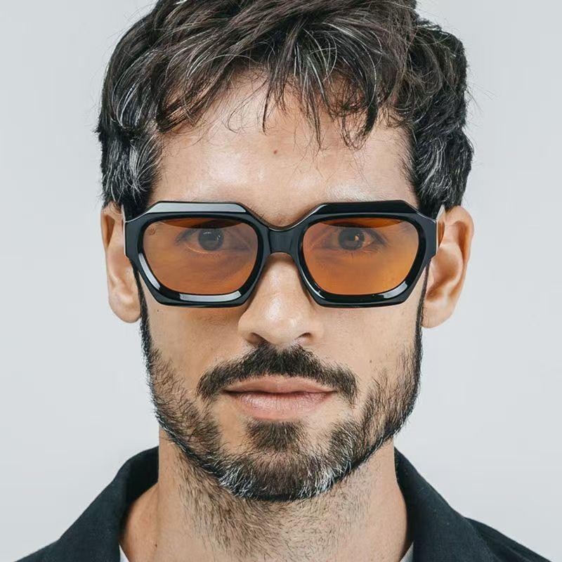 New Vintage Square Man Sunglasses Casual Trends Glasses Women Popular Eyepieces Sunglass Uv400