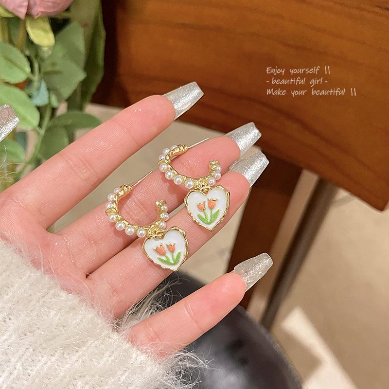 

S925 Silver Tulip Pearl Earrings - Elegant C-Shaped Design for Women