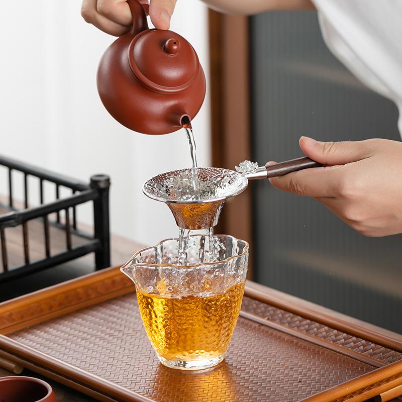 Metal tea leak tea filter Kung Fu tea set accessories tea filter creative with handle tea compartment