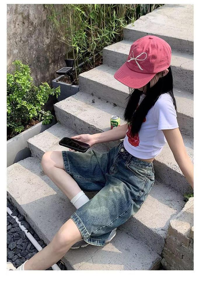 Women's 2025 Retro Washed Denim Mid-Length Loose Straight-Leg Shorts