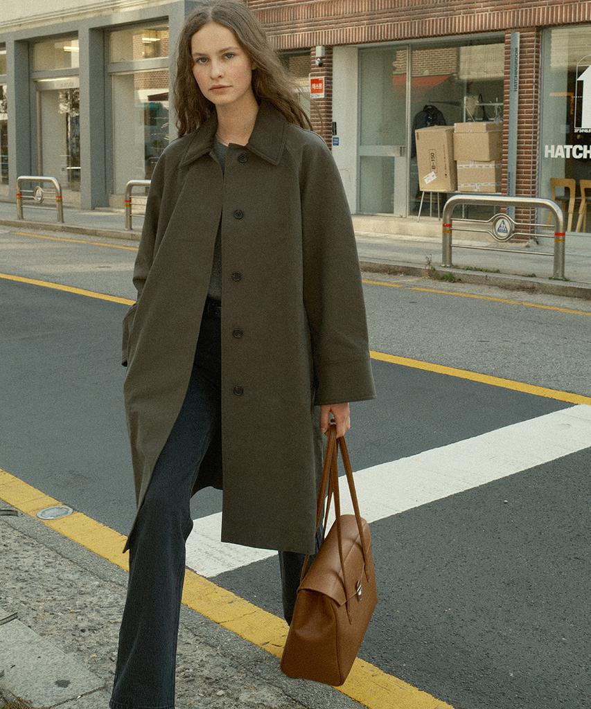 Reframe Timeless Shoulder Flap Bag Series Laptop Off-Skin Leather Tan