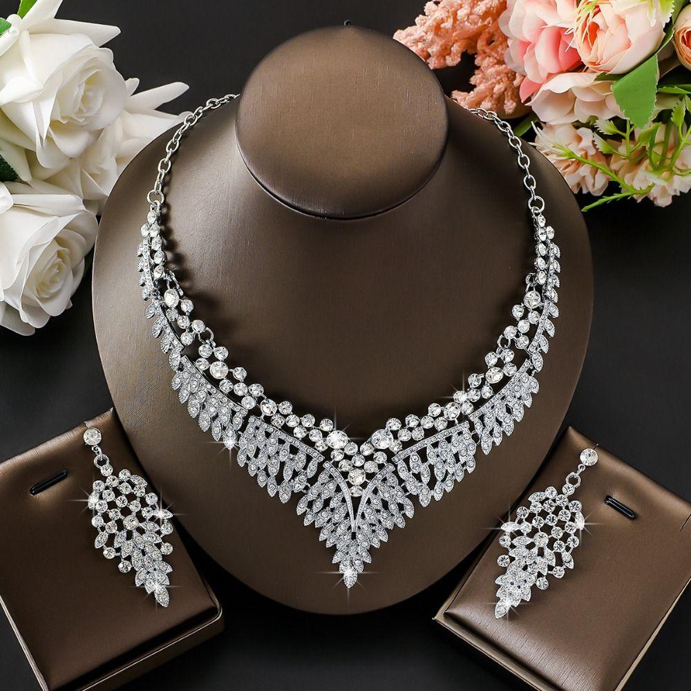 Exquisite Necklace Earring Set Inlay Rhinestone Clavicle Chain Elegant Jewelry Set  Festival Gifts