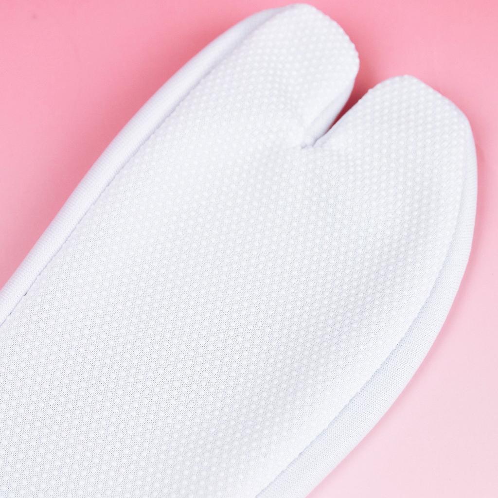 KYOETSU Embroidered Tabi Socks with Japanese Pattern and Tabi Covers Women's Non-Slip (Sizes 13-14cm, A. Fukiyose)