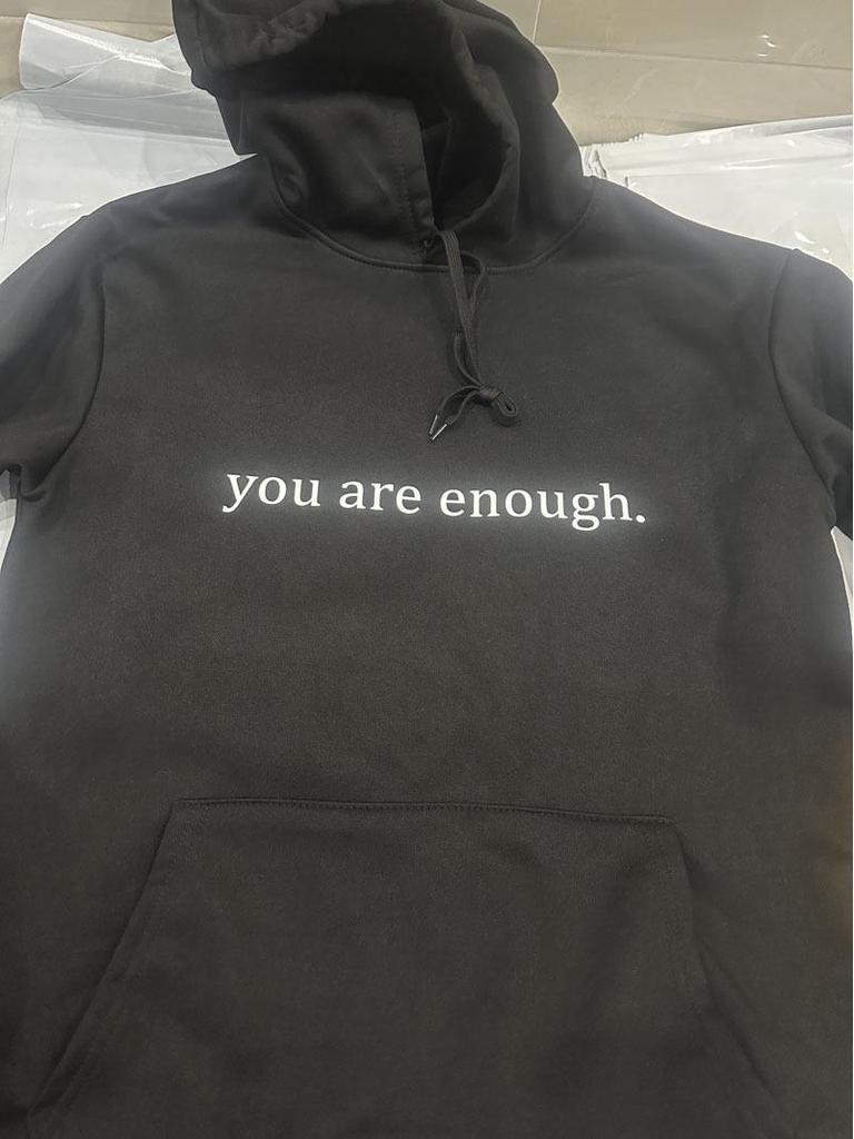 Damen Oversized Hoodie mit Fleece-Futter, Buchstaben-Slogan-Print, Kängurutasche und Kordelzug.