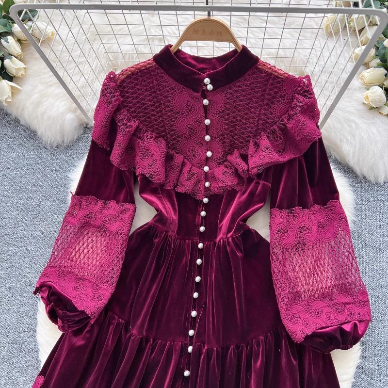 High Street Kleider Frauen Retro Hohle Spitze Patchwork Gold Samt Kleid Französisch Perle Schnalle Taille Länge Vintage Chic Kleider