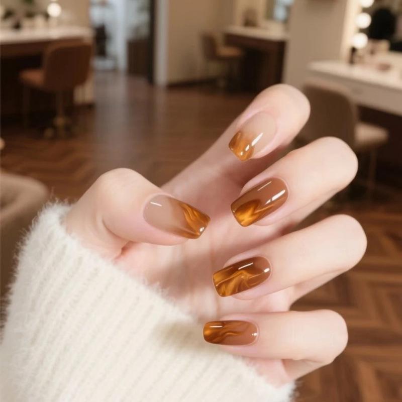 Amber Caramel Pudding Nail Stickers: Gentle, Detachable, Medium-Size Autumn/Winter Nail Art M (For fuller hands or taller individuals)