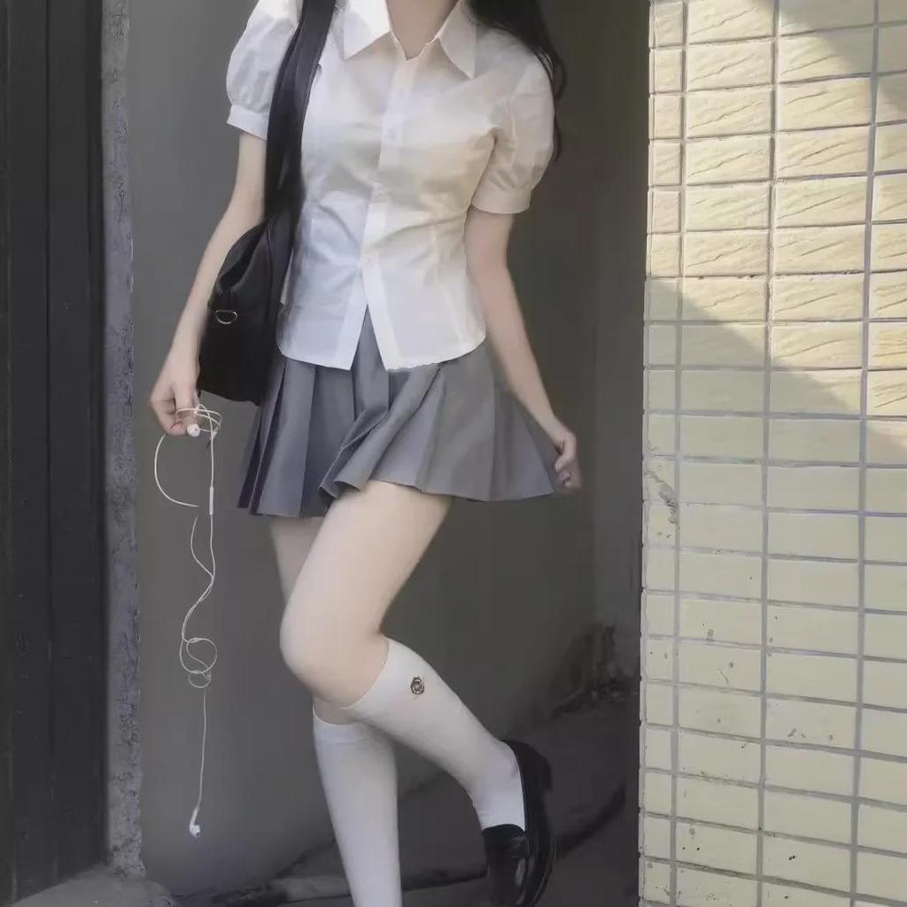 Women's White Puff Sleeve College Style Summer Shirt