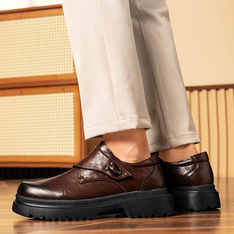 New Versatile Casual Shoes Anti Slip Wear-resistant Lightweight and Versatile Men's Shoes All Season Outdoor Leather Shoes