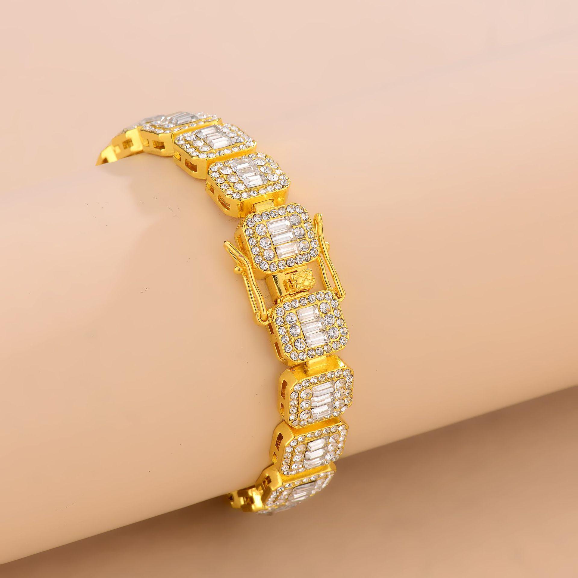 Men s Trendy Bling Cuban Link Chain for Nightclub Wear