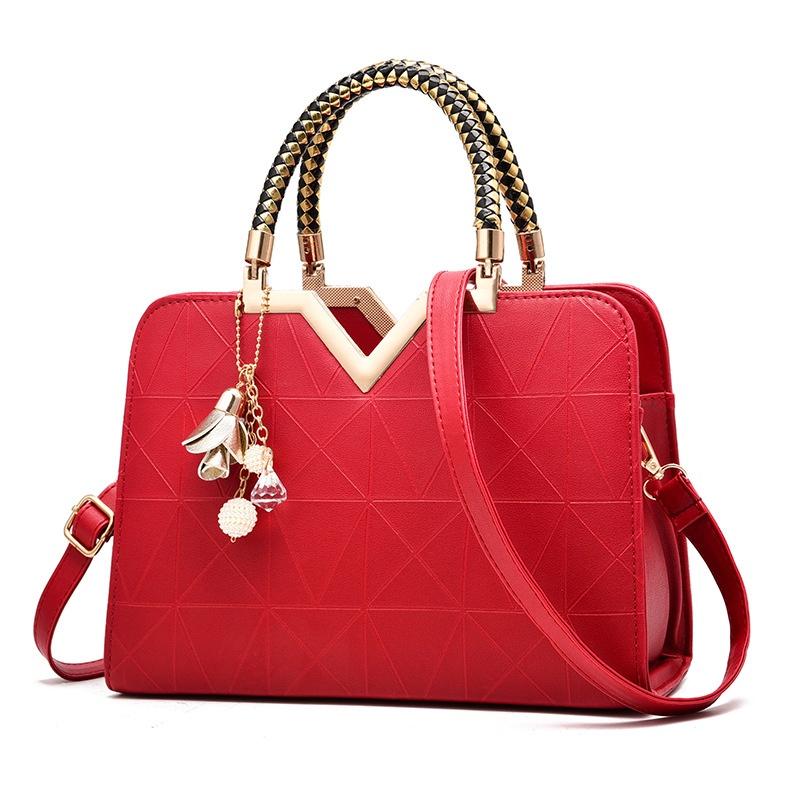IELGY Korean style female bag messenger one-shoulder portable bridal wedding bag