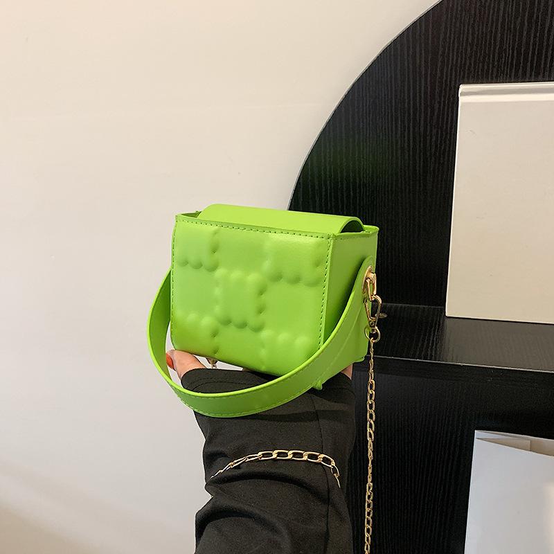 

Bag women s 2024 autumn new Korean version fashion indentation mini portable small square bag women s shoulder messenger bag зелений