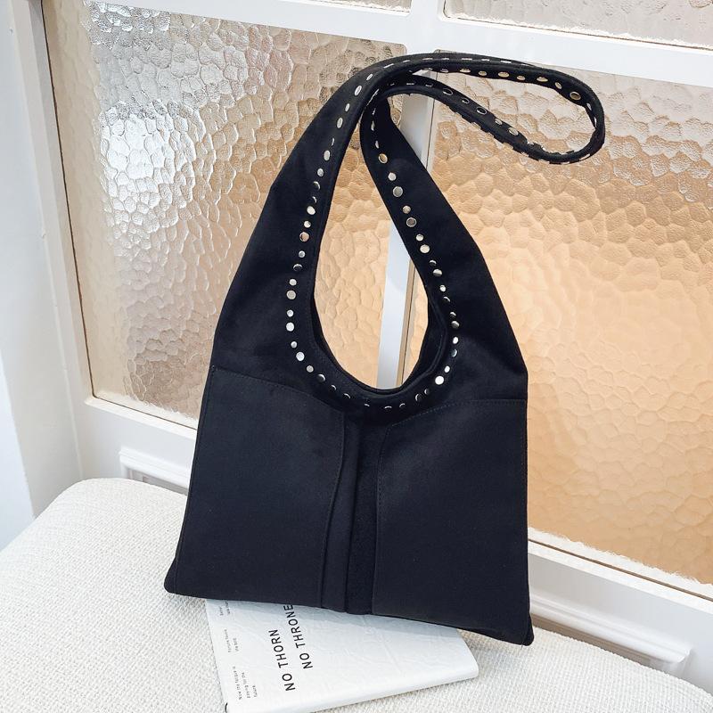 

Retro big bag women s new high-end shoulder bag large-capacity commuter bag versatile tote bag чёрный