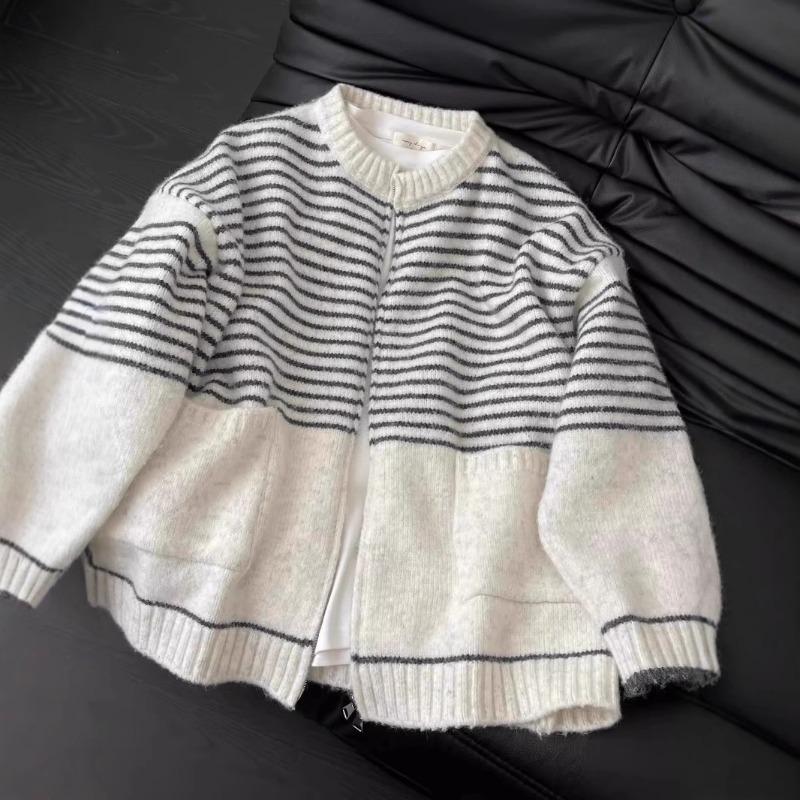 Autumn and Winter New Striped Knitted Sweater Women's Cardigan New Loose Lazy Wind Contrasting Color Sweater Jacket