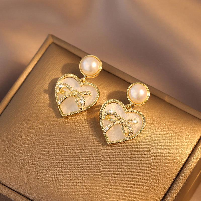 New Classic Simple Heart Bow Butterfly Earrings For Women French Style Black Stud Earrings Fashion Ear Buckle Jewelry