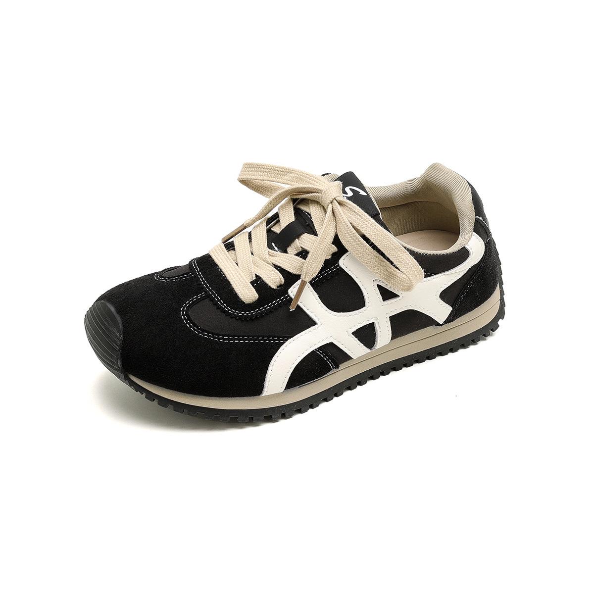 

Weiwei girl 788 red German training shoes women s autumn and winter college style platform sports and leisure board shoes soft-soled Forrest Gump shoe 41 чёрный