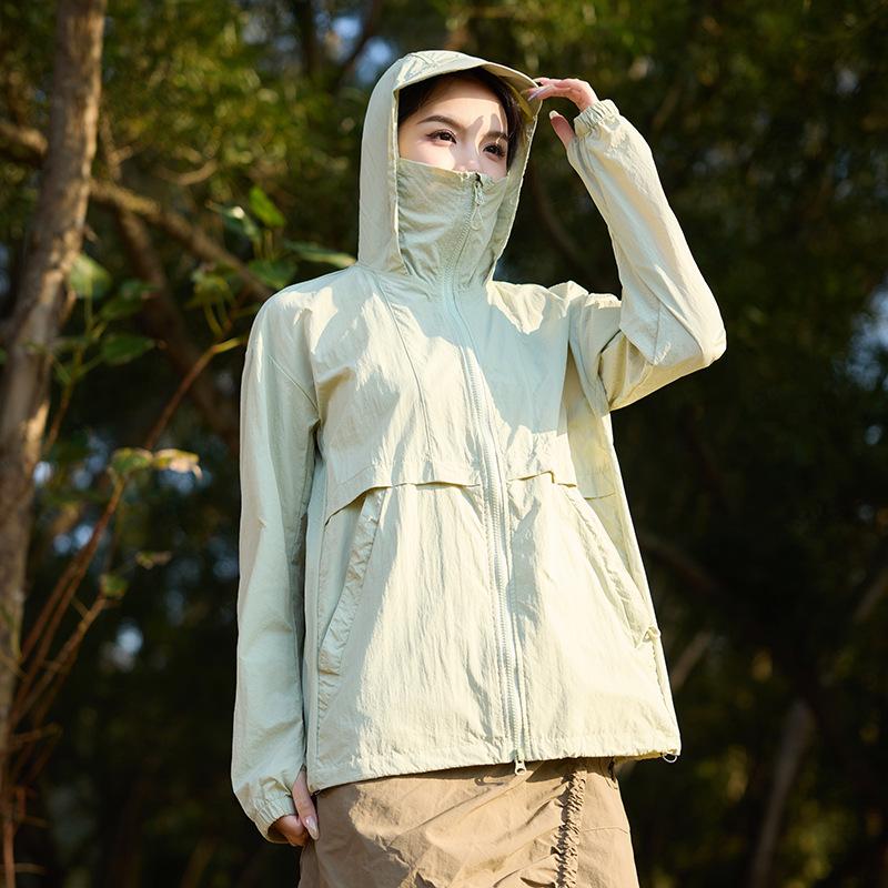 1011 New outdoor sunscreen jacket for women, super good-looking sunscreen clothing, UV protection UPF10 + ice silk skin clothing