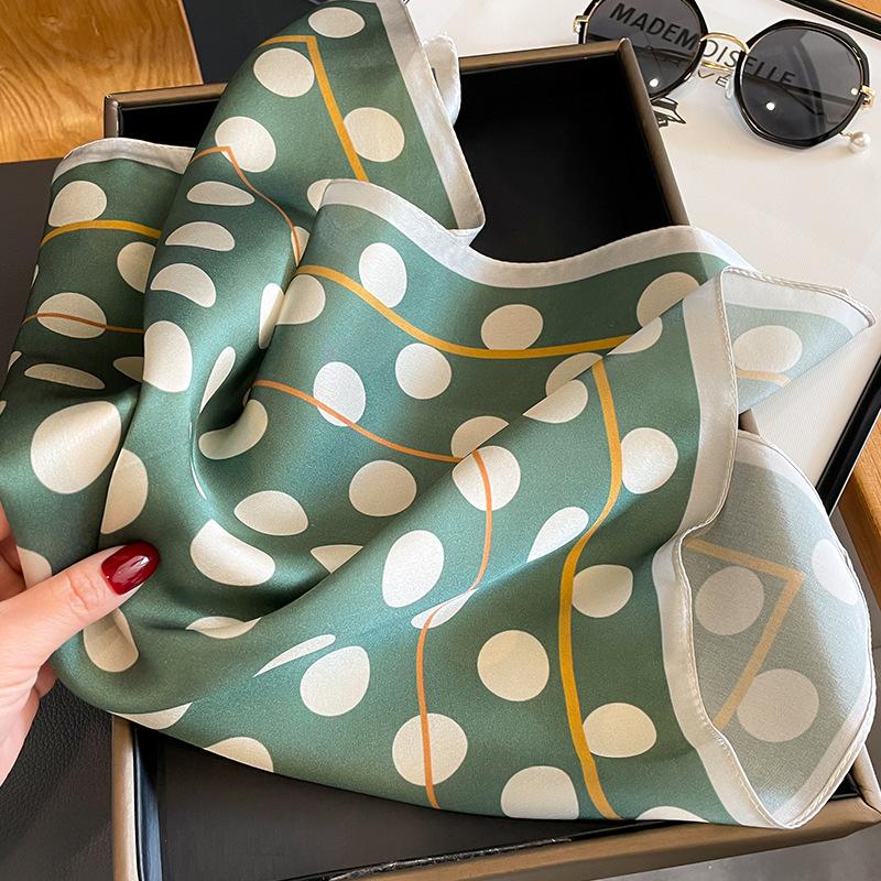 53 * 53cm Mulberry Silk Small Square Scarf Multifunctional Professional Fashion Decoration Silk Scarf For Spring And Autumn Warmth Shawl