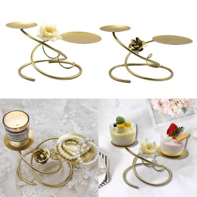 Portacandele a doppia testa in ferro battuto Decorazione Supporto Portacandele Forniture per cena romantica Tavolo da pranzo