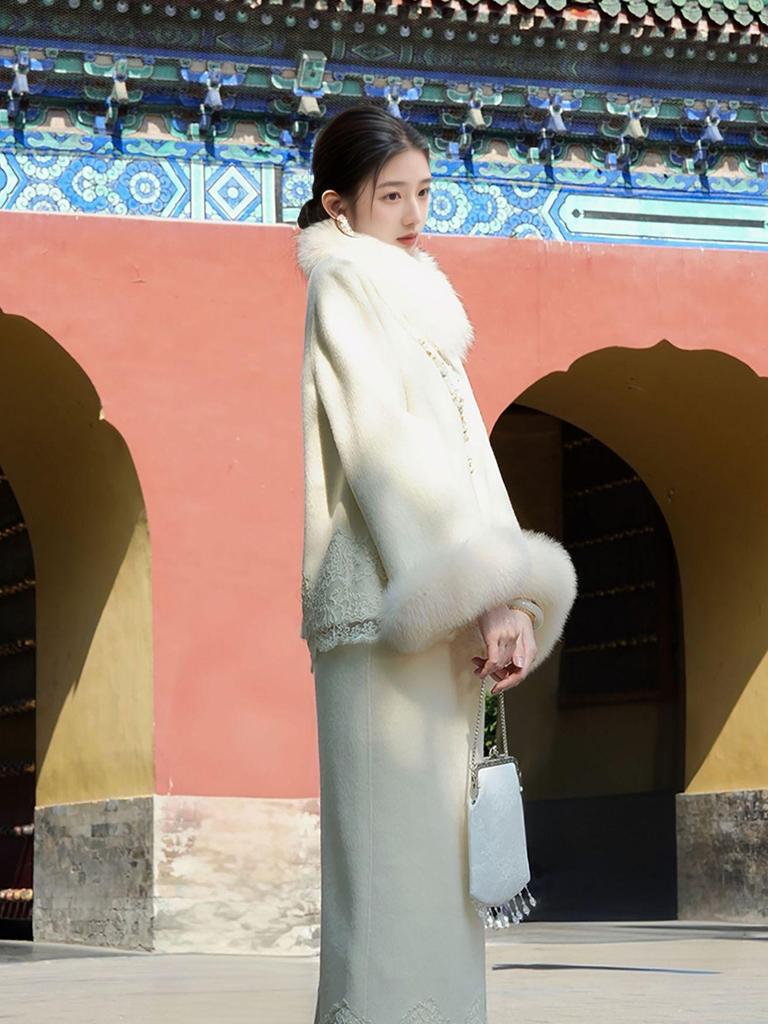 Elegant Chinese Two-Piece: Winter Woolen Coat and Half Skirt Set (NY044)