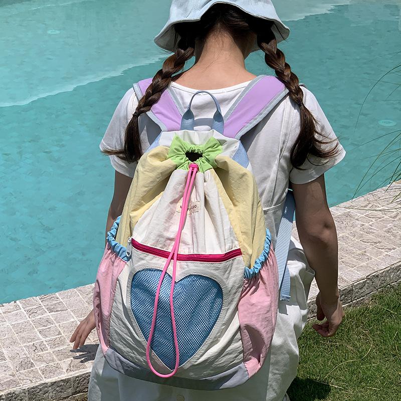 Creative backpack 2025 new Korean contrasting color girl light travel backpack outdoor sports student schoolbag tide