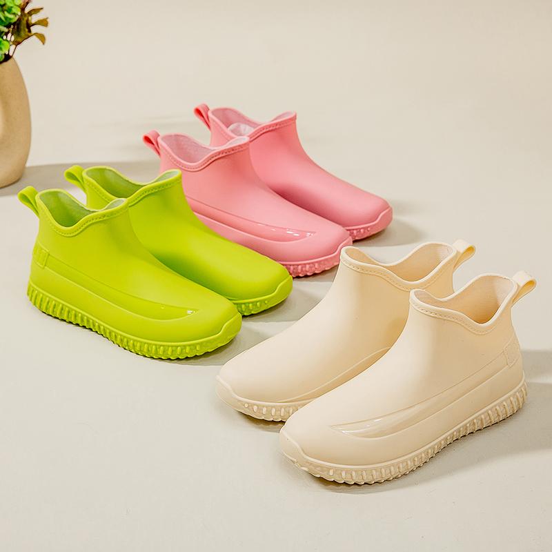 Fashion Rain Shoes Women Wear Waterproof and Non-slip Internet Celebrity Water Shoes Short Tube Japanese Thick-soled Rubber Shoes Wear-resistant
