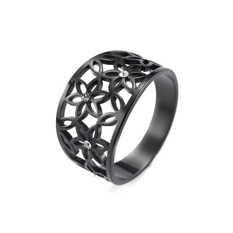 Simple And Elegant Titanium Steel Hollow Flower Ring For Women Fade Resistant Design