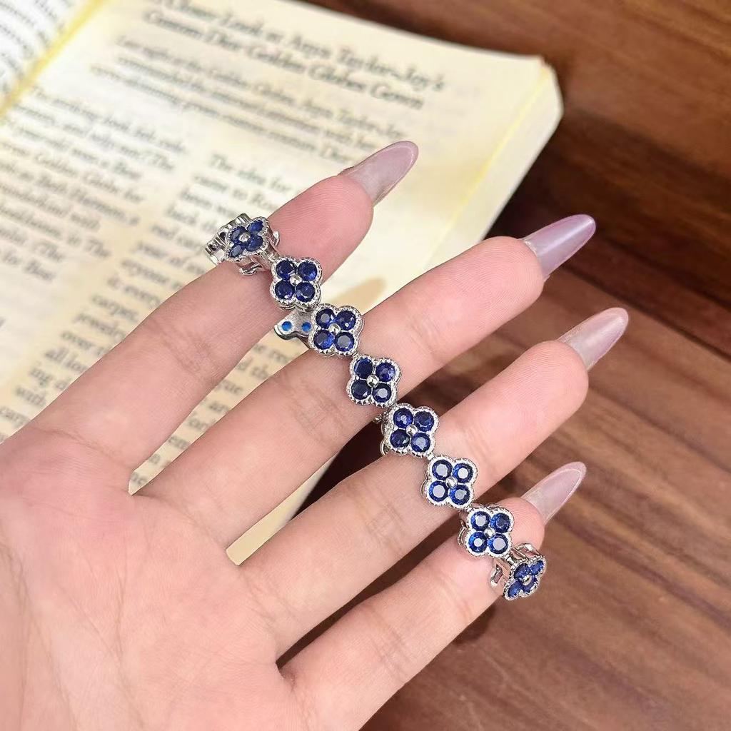New Full Diamond Four-leaf Clover Bracelet High Luxury Old Money Style Retro Colored Flower Bracelet