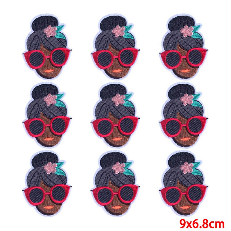 10 Pcs/lot Wholesale Embroidery Patch Iron On Patches For Clothing Patches On Clothes Jackets Decor Applique Sew Supplies