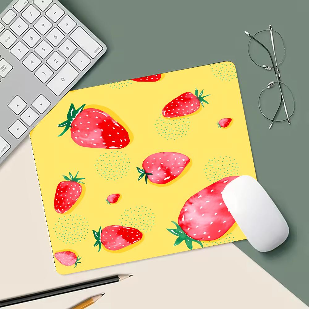 small mousepad Cute Strawberry Gaming 45X40cm Desk Mat Non-Slip Rubber Keyboard Mouse Pad HD Print Kawaii Office Accessories 1pc